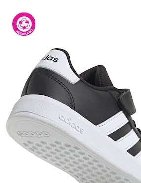 Tenis Adidas para niño