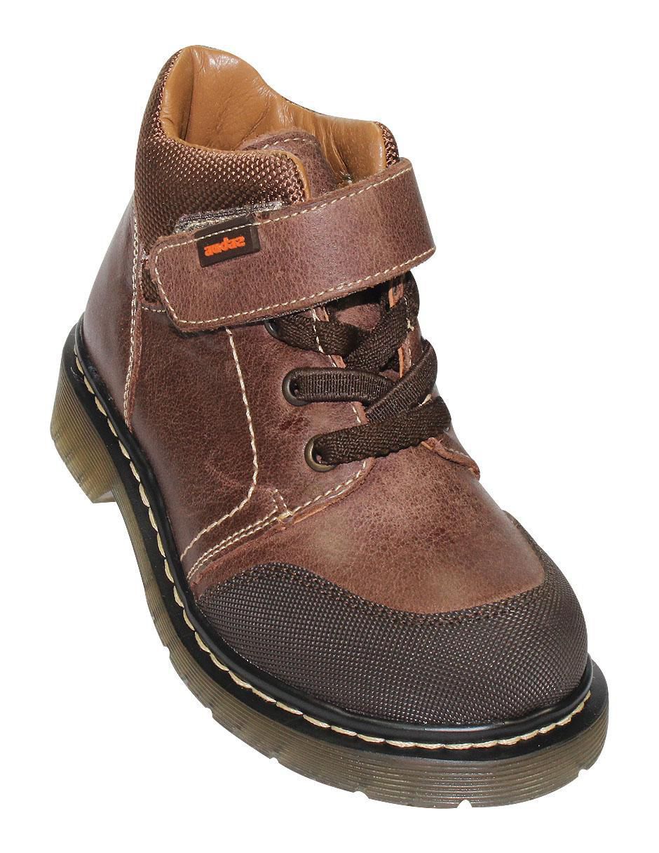 Bota de piel para niño