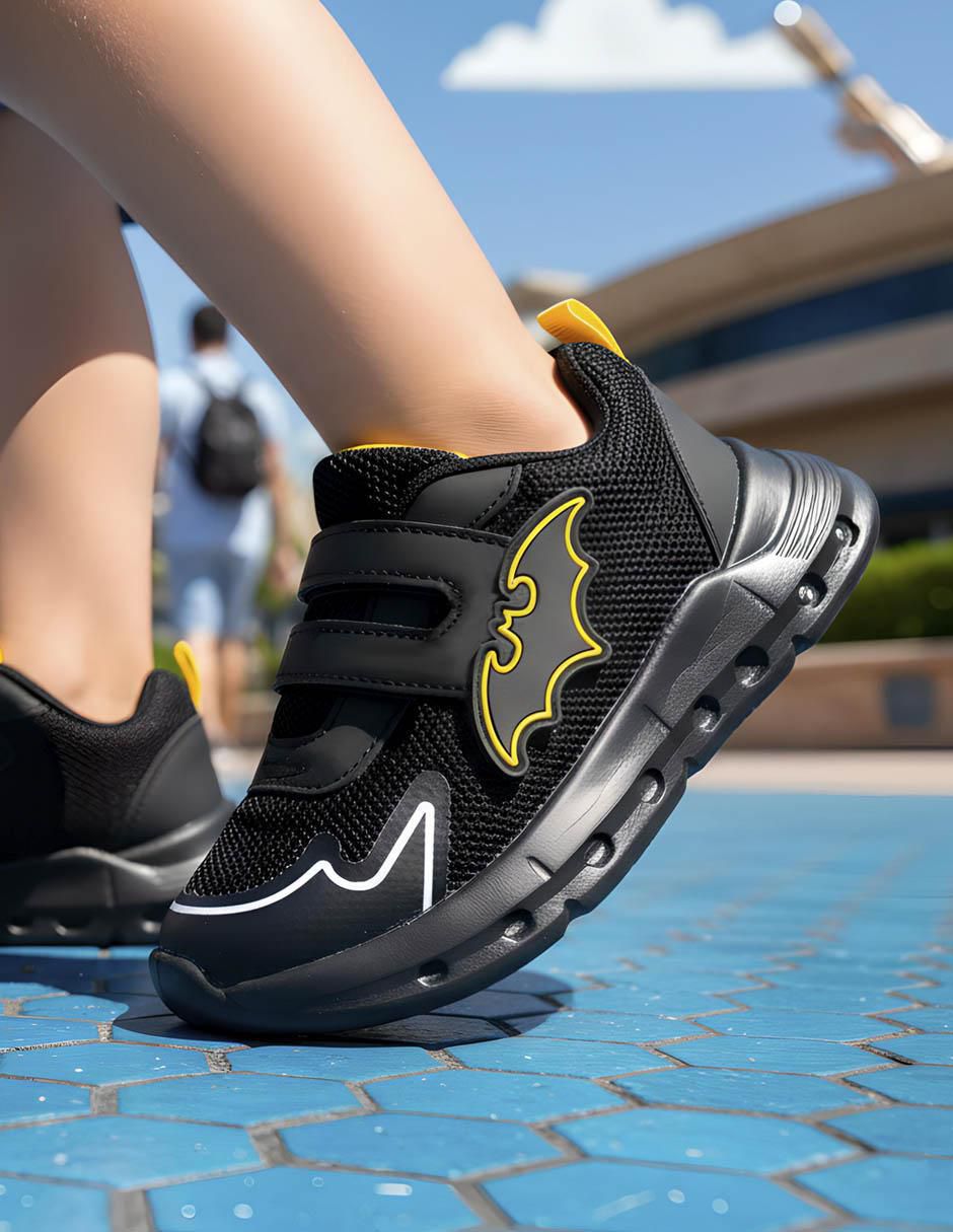 Tenis luz led para niño Batman 2