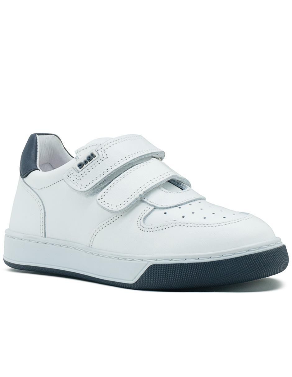Tenis escolar para niño
